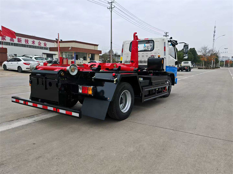 纯电动福田金刚S3勾臂垃圾车