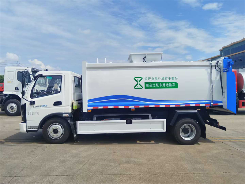 10方飞碟奥驰油电混动餐厨垃圾车