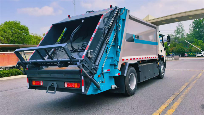15方福田欧曼纯电动压缩垃圾车