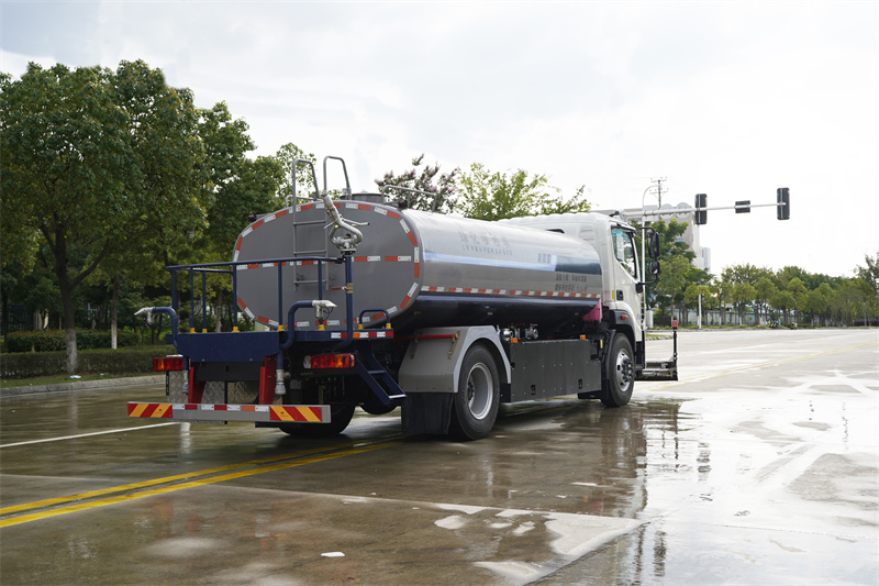 14吨福田欧曼纯电动清洗洒水车