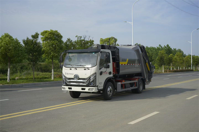 8方东风专底压缩垃圾车