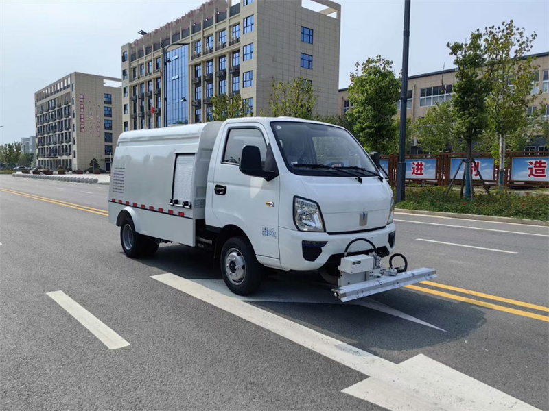 3方纯电吉利V5E养护车城市保洁的省心助手